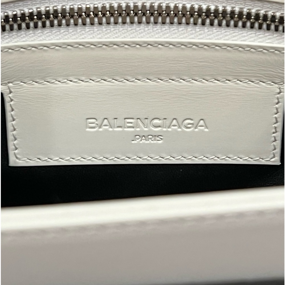 NEW Balenciaga Chain Strap Leather Bag - Picture 12 of 15